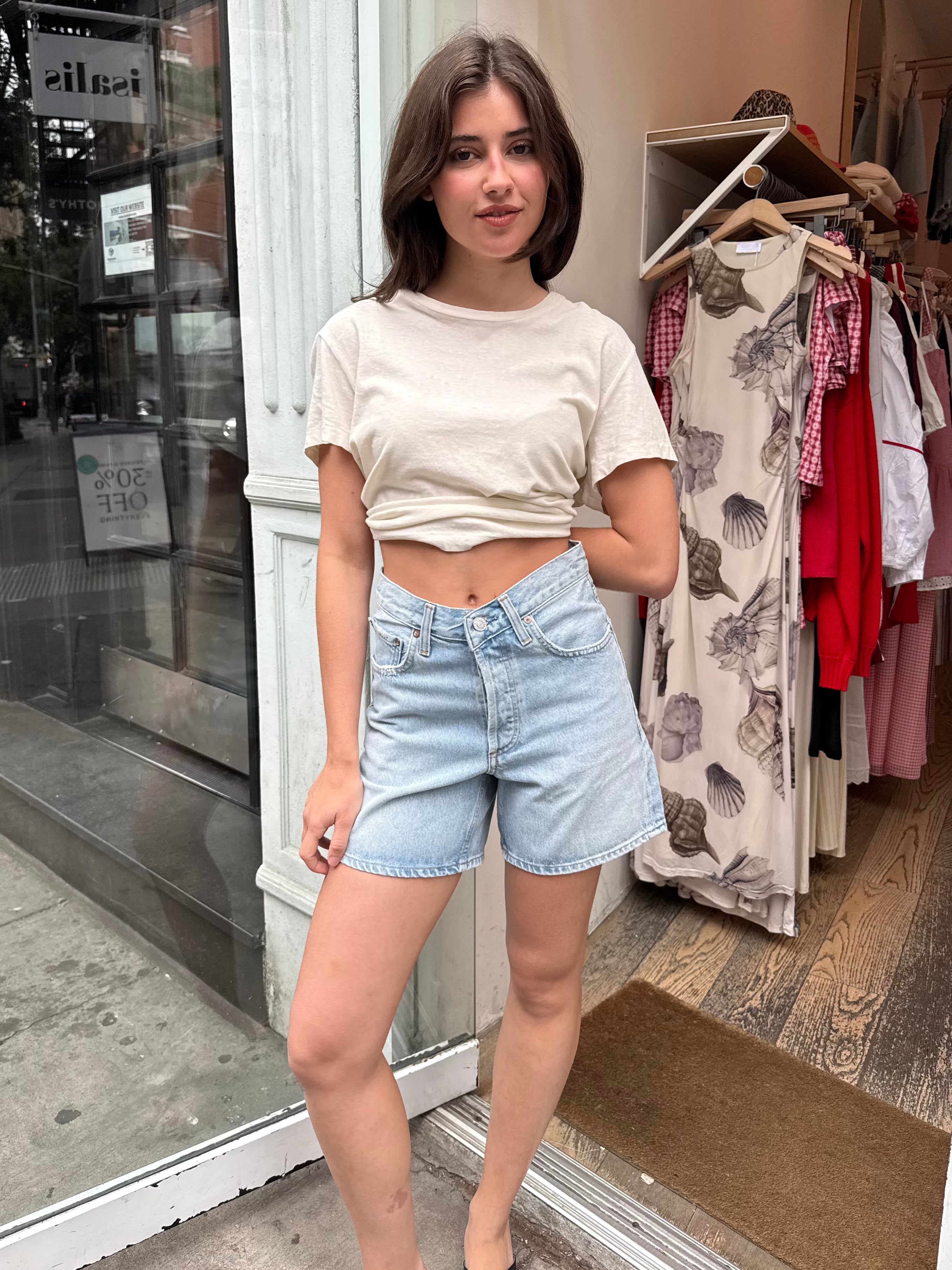 V-Waist Short in Backbeat