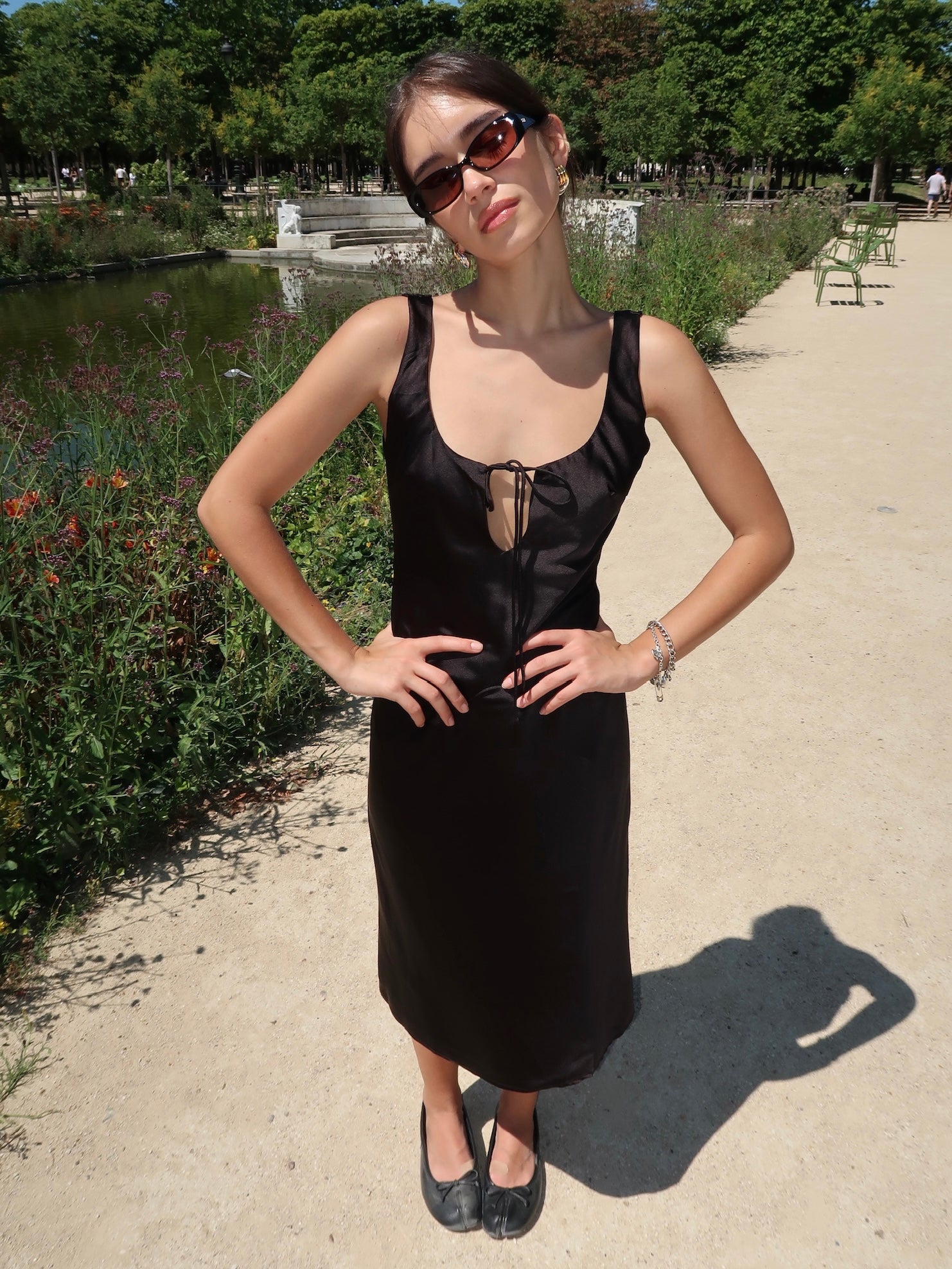 Andie Keyhole Midi Dress in Black Isalis Andie Keyhole Midi Dress in Black Isalis