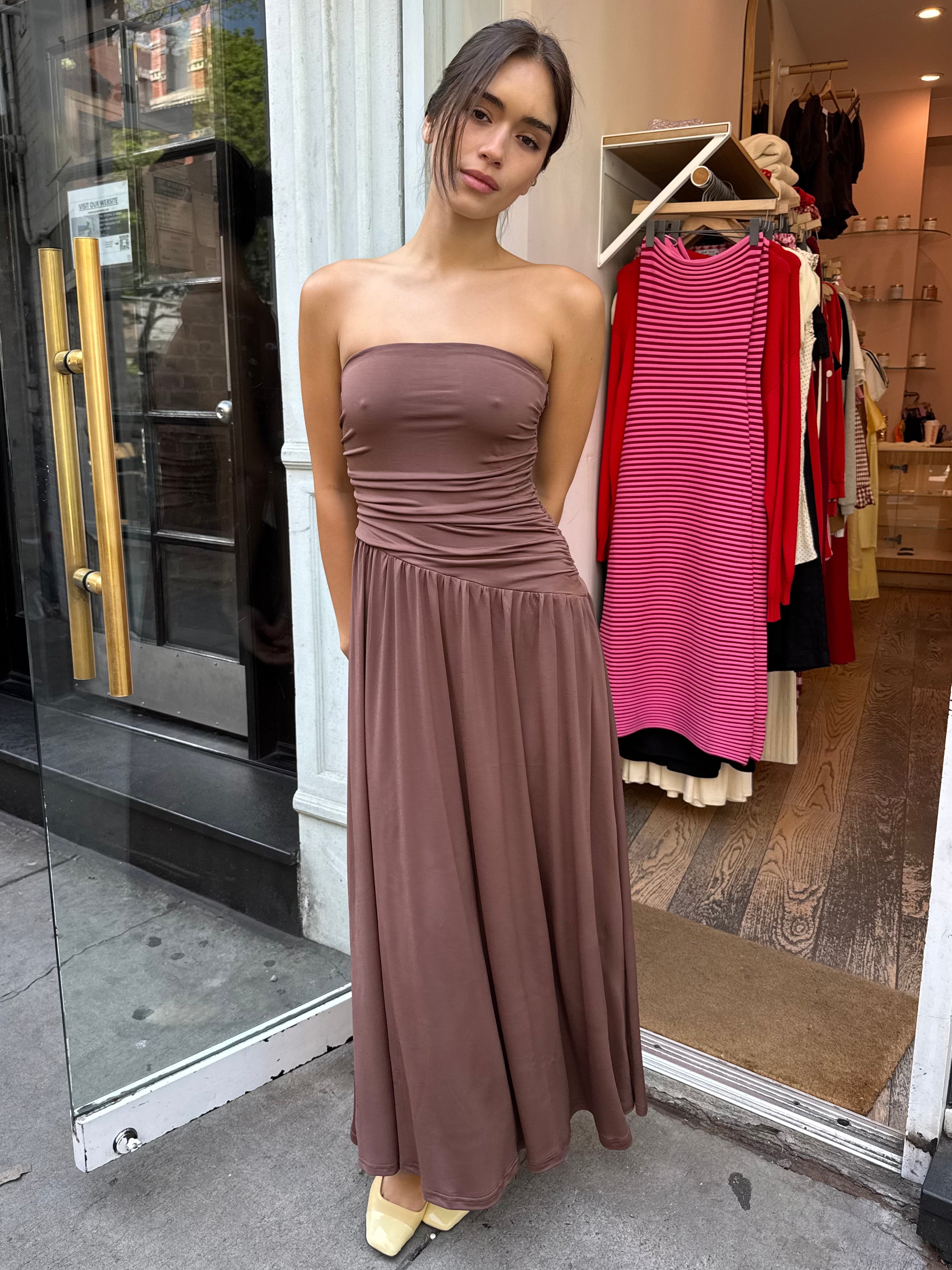 Juliana Strapless Midi Dress in Mocha – Isalis
