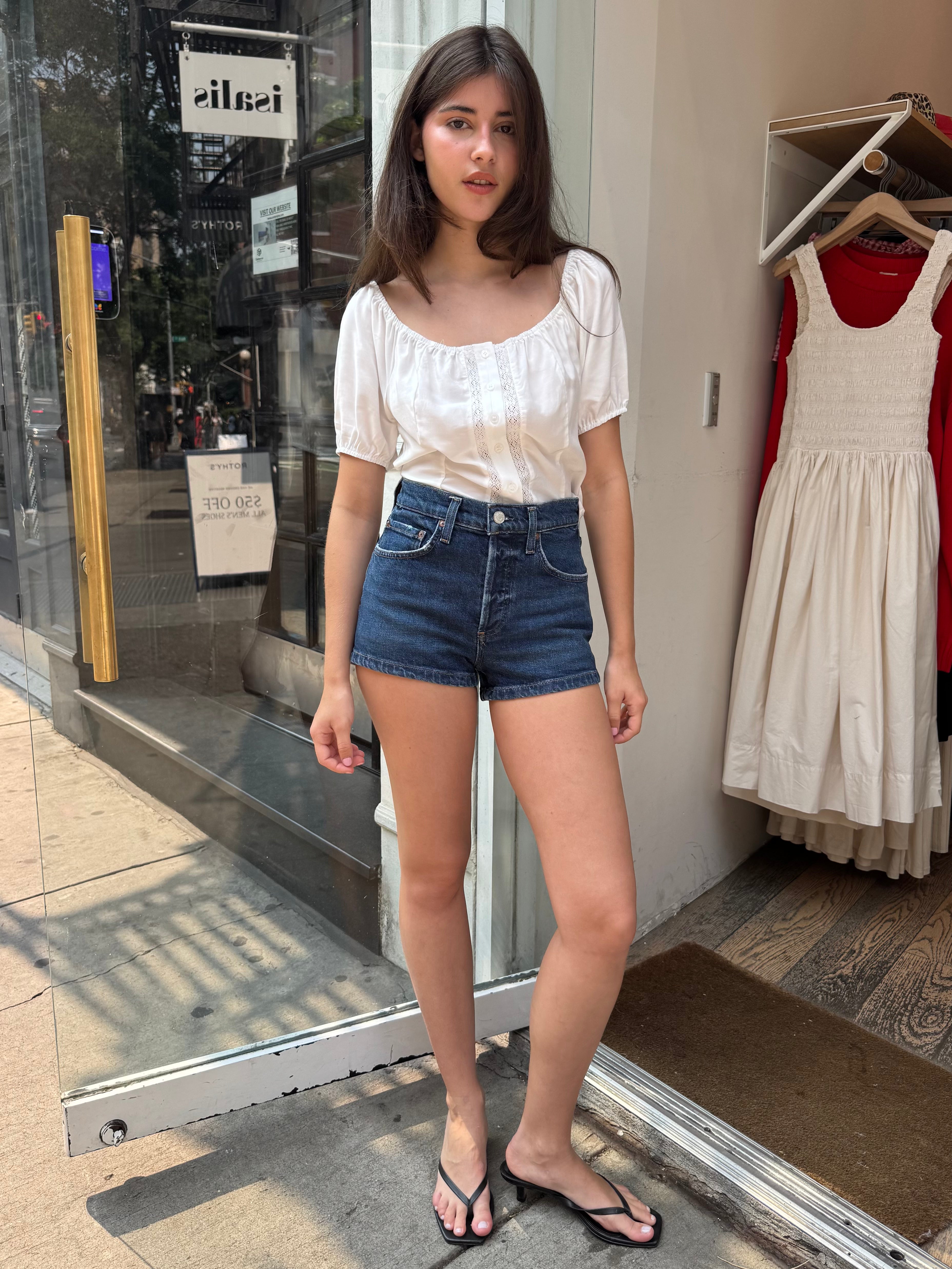 Ridley Short in Duster