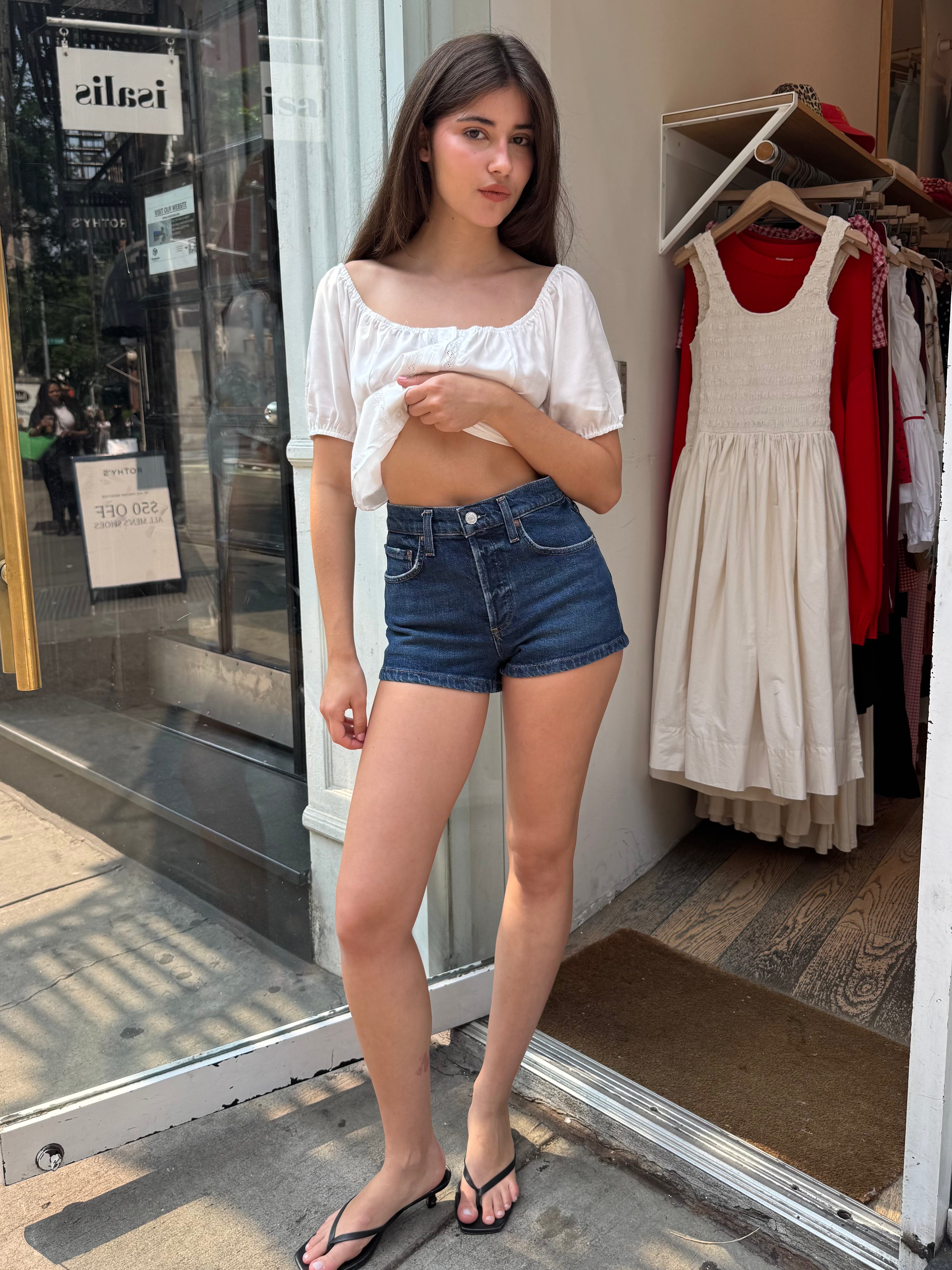 Ridley Short in Duster