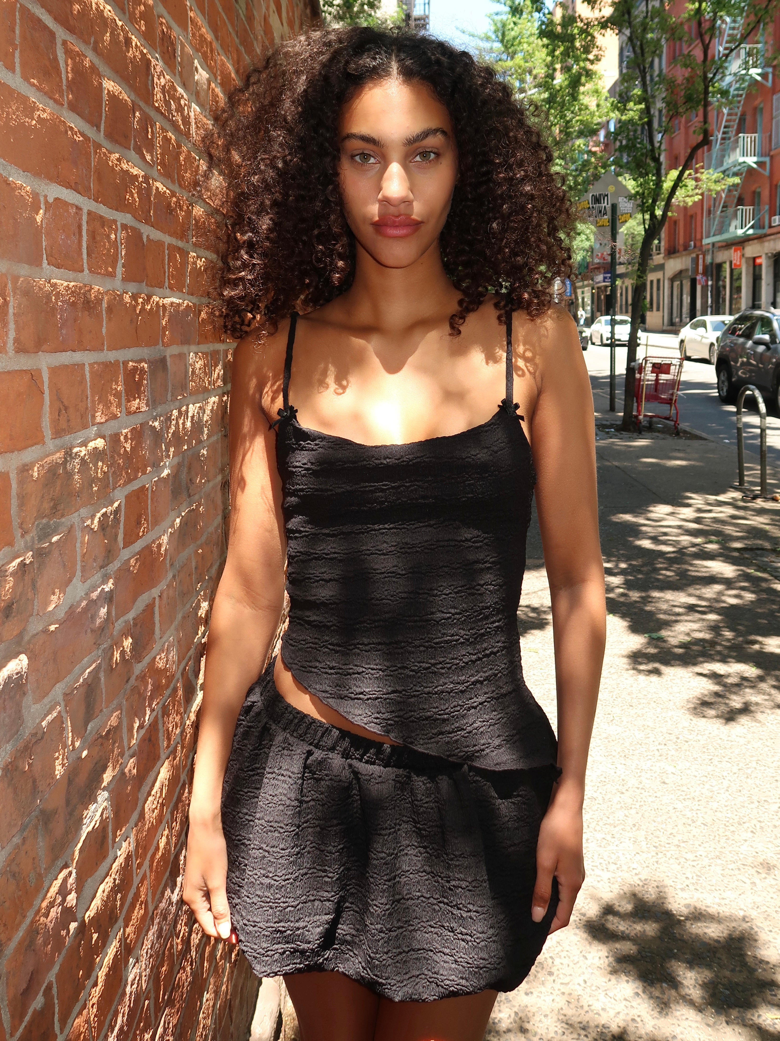 Nanci Cami Top in Black – Isalis