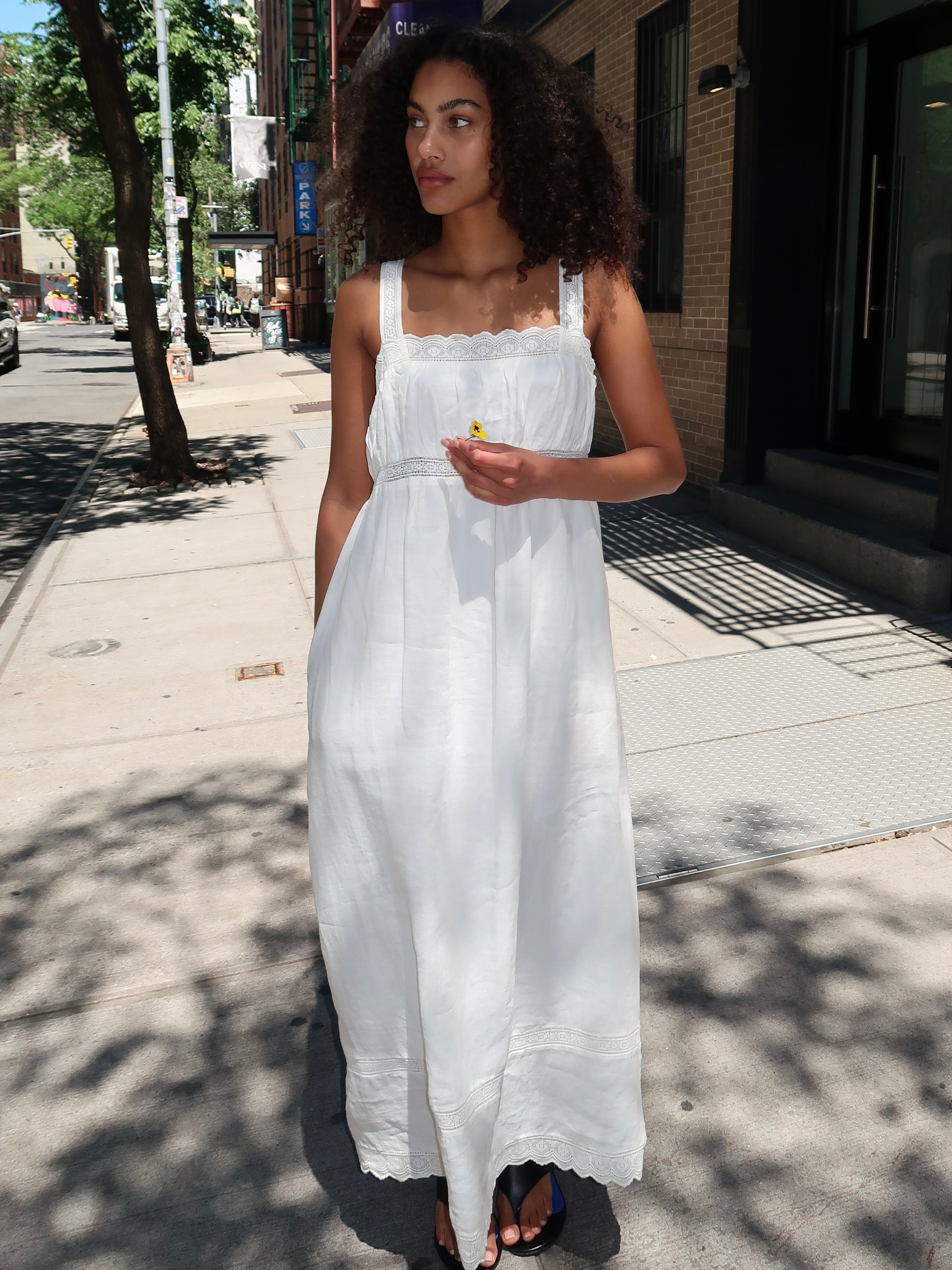 Grace Shift Dress in Vintage White – Isalis