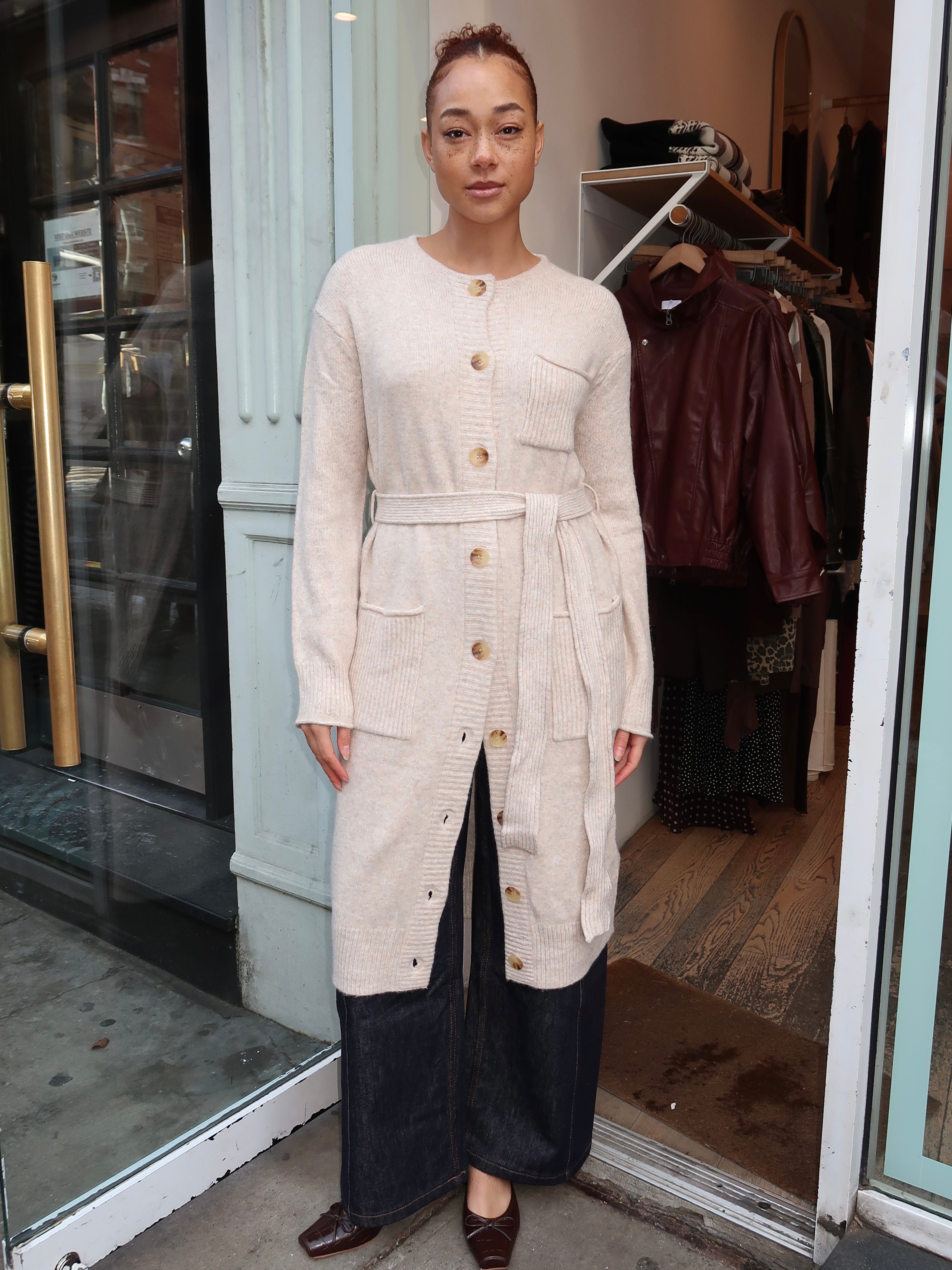 Meris Sweater in Cream – Isalis