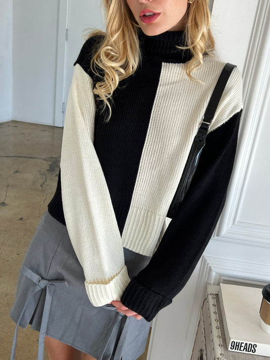Blanca Turtleneck Sweater in Black Ivory
