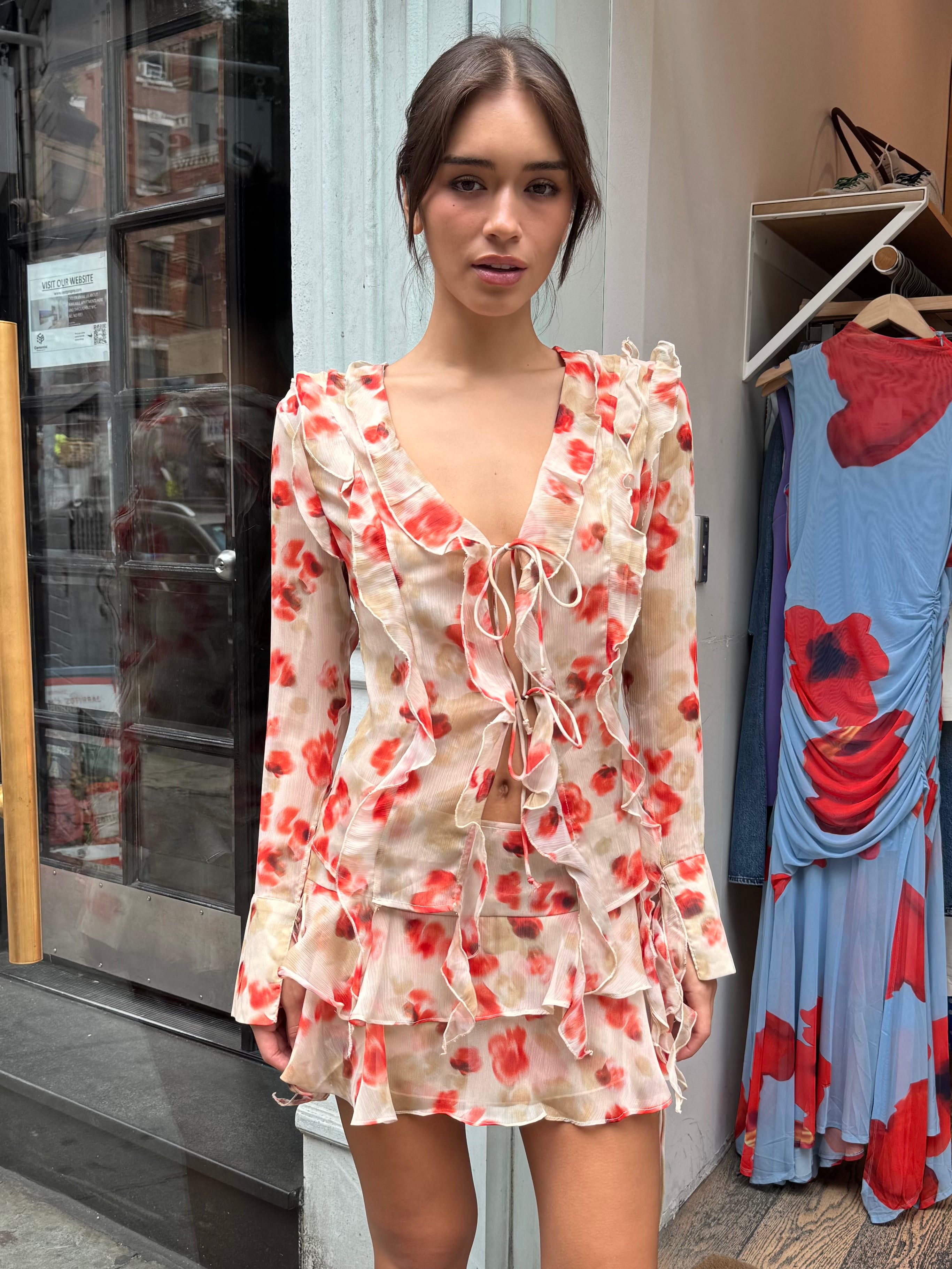 Shakira Ruffle Tie Blouse in Beige Red Floral – Isalis