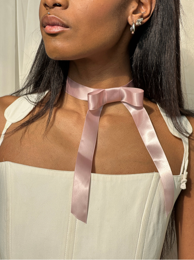 Ribbon Choker Necklace in Ballet Pink Isalis
