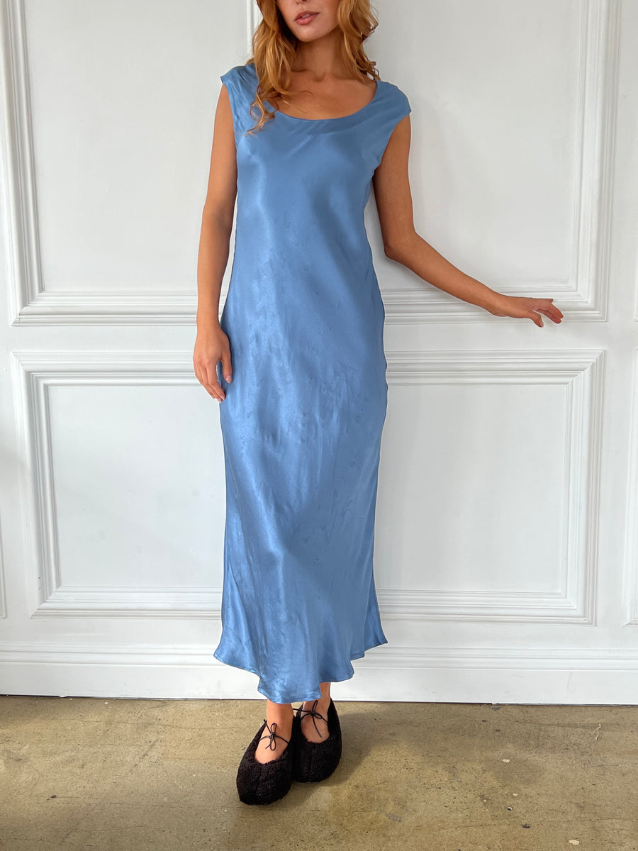 Makenna Dress in Blue Isalis