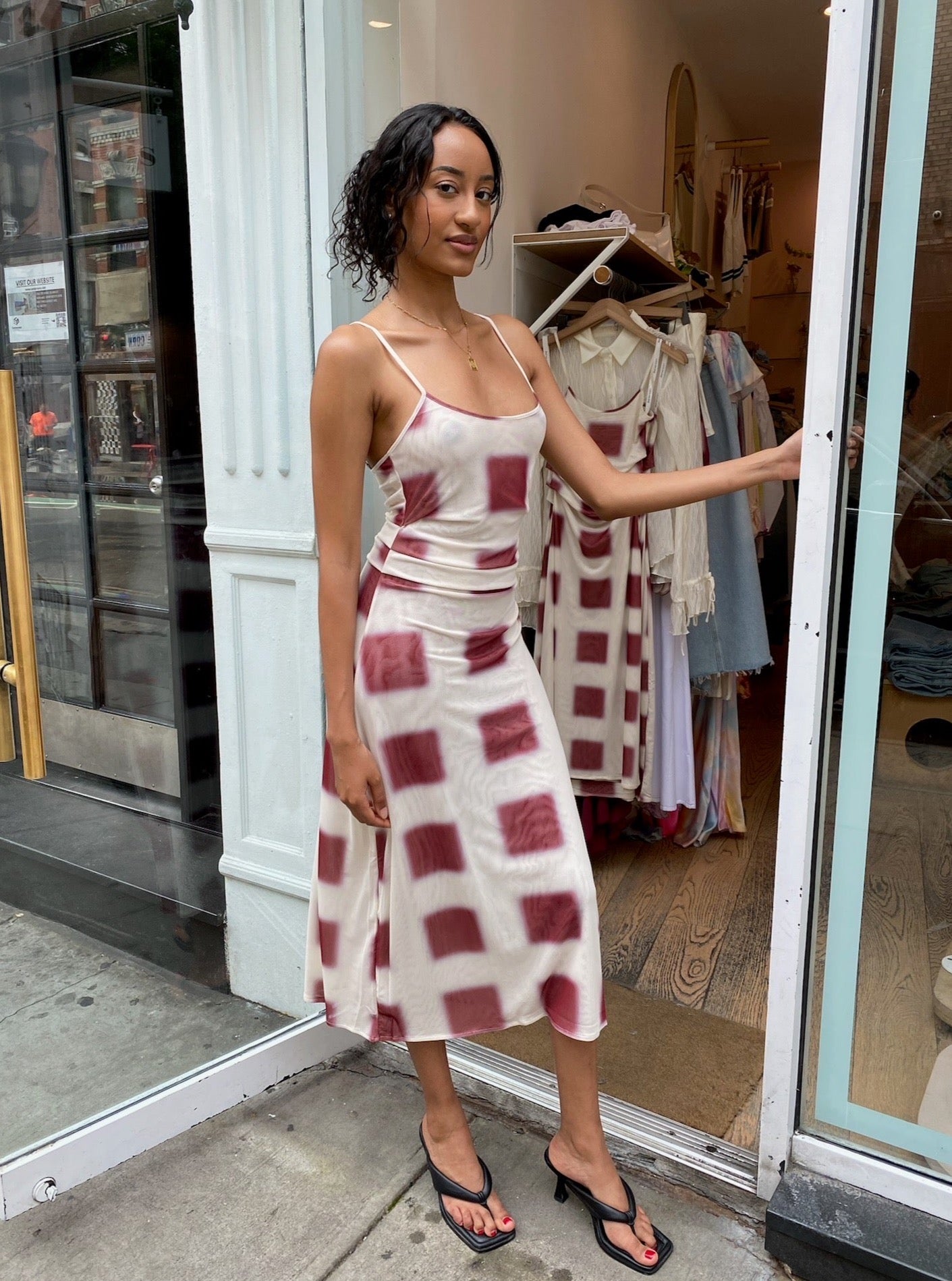 Valentina Midi Dress in Merlot