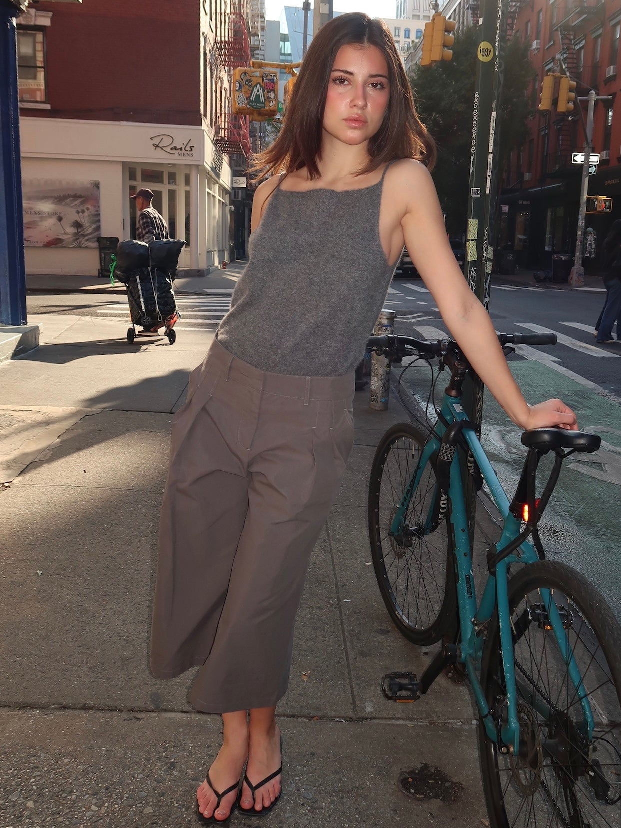 Rue Pant in Grey