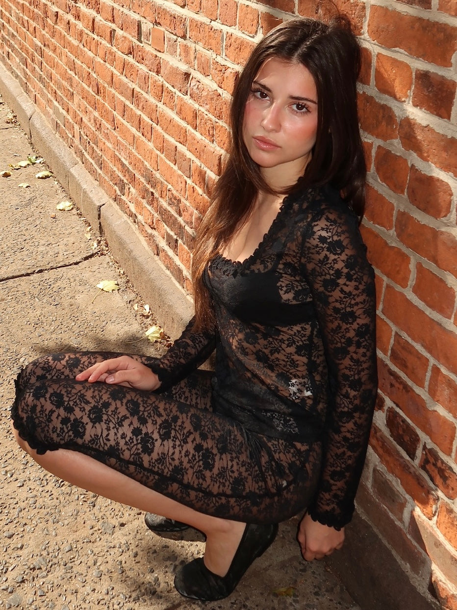 Lace Poem Capri in Black
