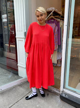 Load image into Gallery viewer, Spring Garden Dress in Poppy
