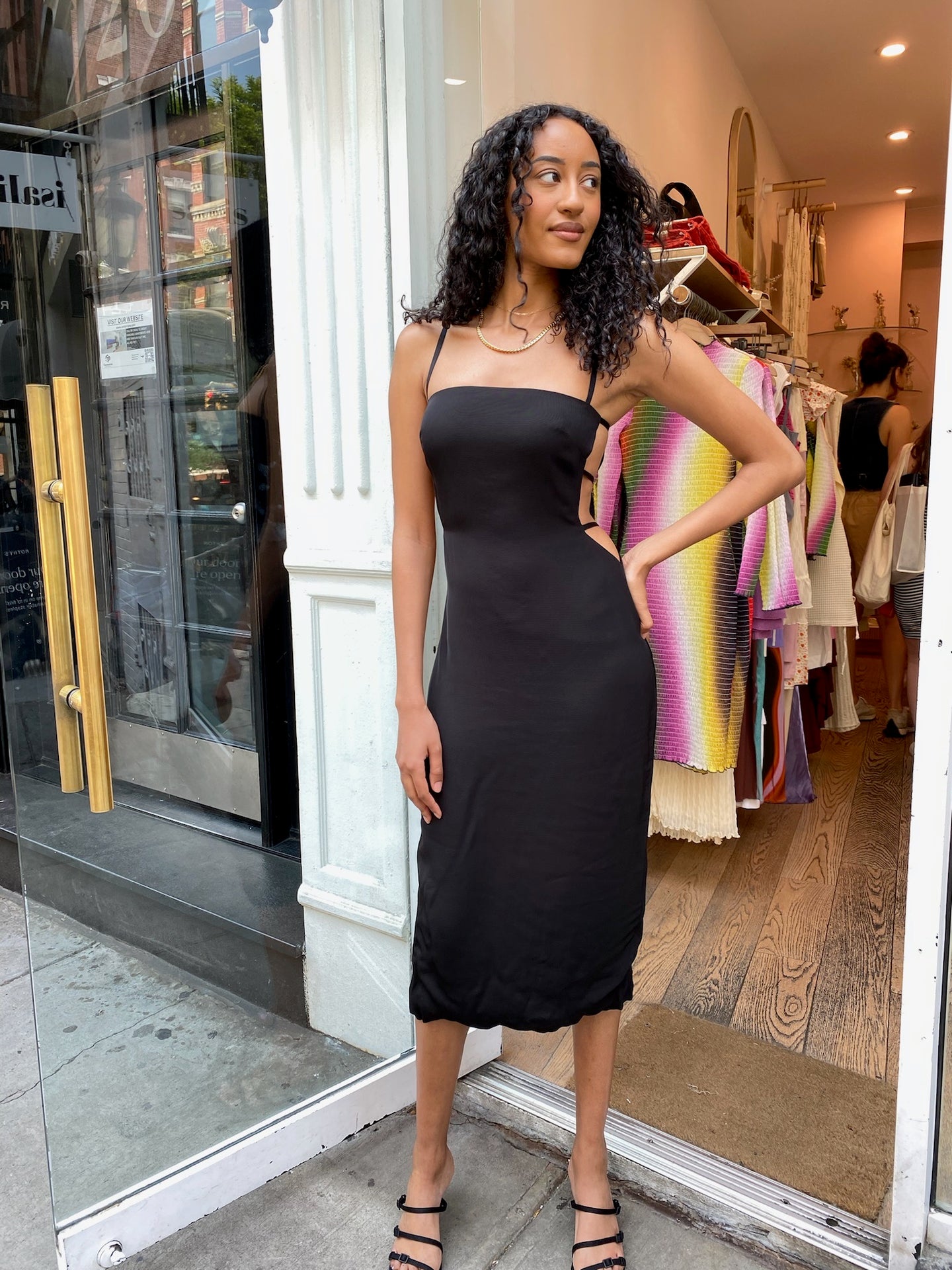 Urbain Midi Dress in Black