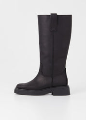 Eyra Boots in Off Black