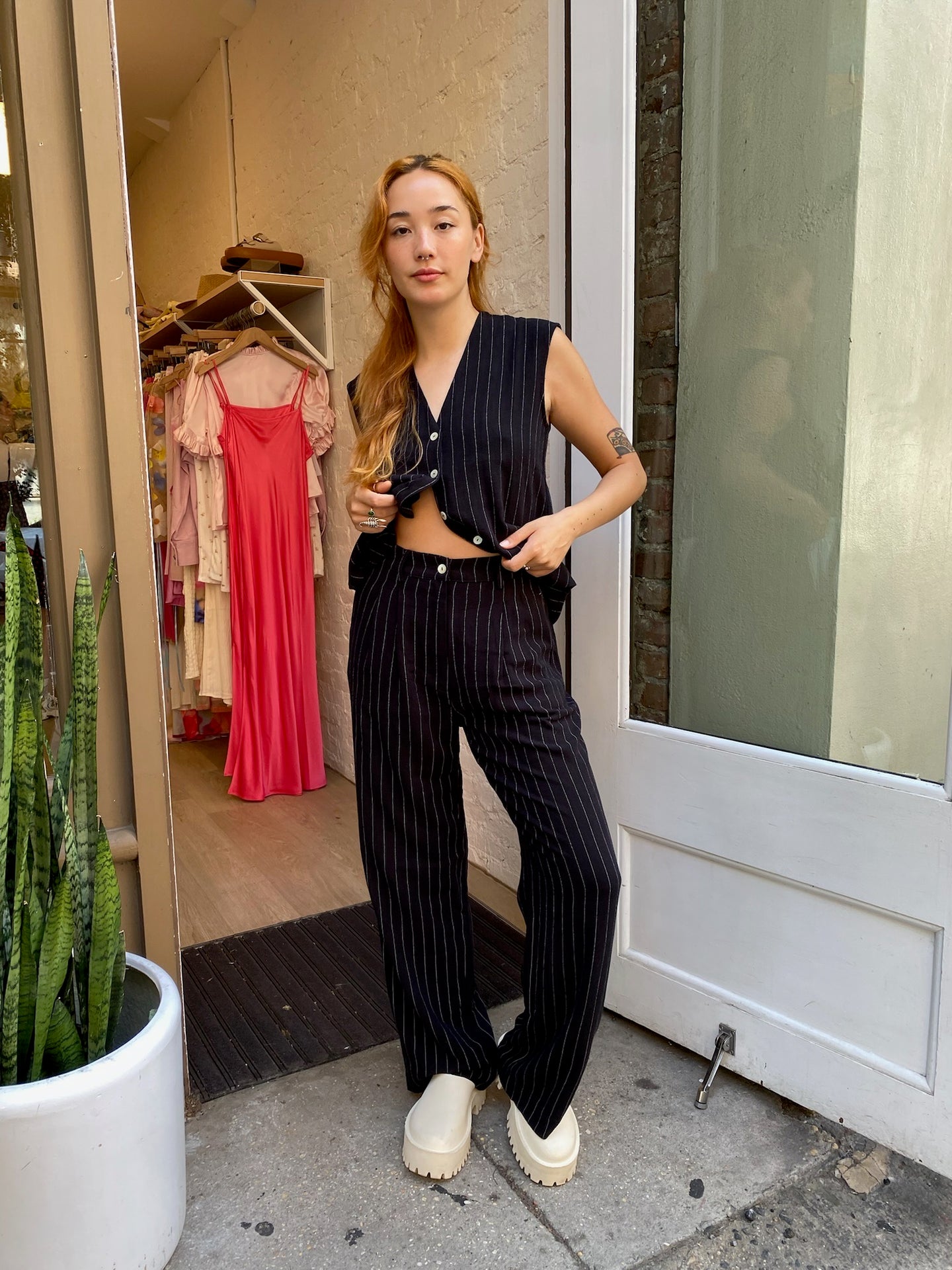 Pinstripe Pleated Trouser in Jet