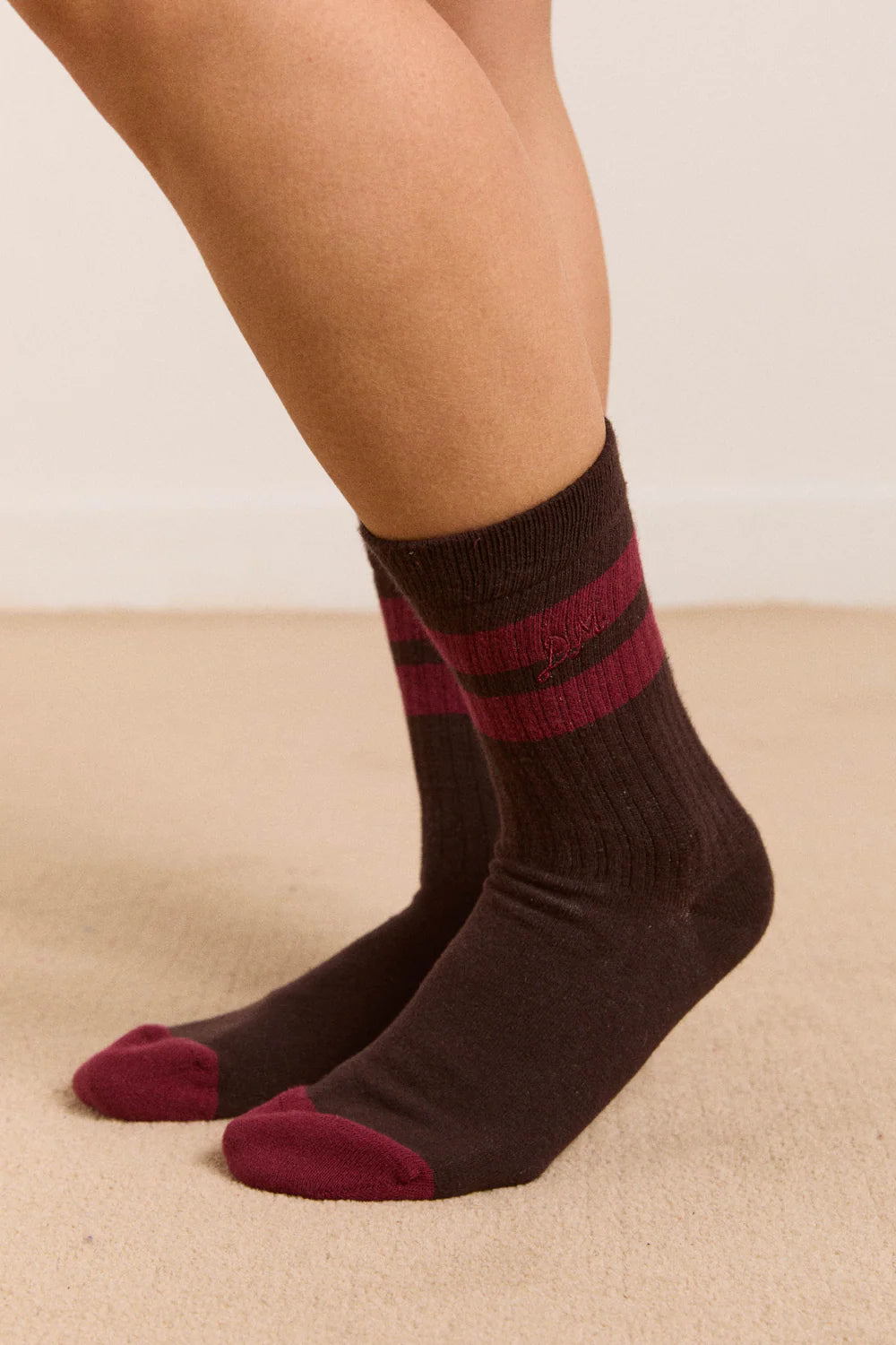 Sporty Calf Length Socks in Choc & Burg Stripe