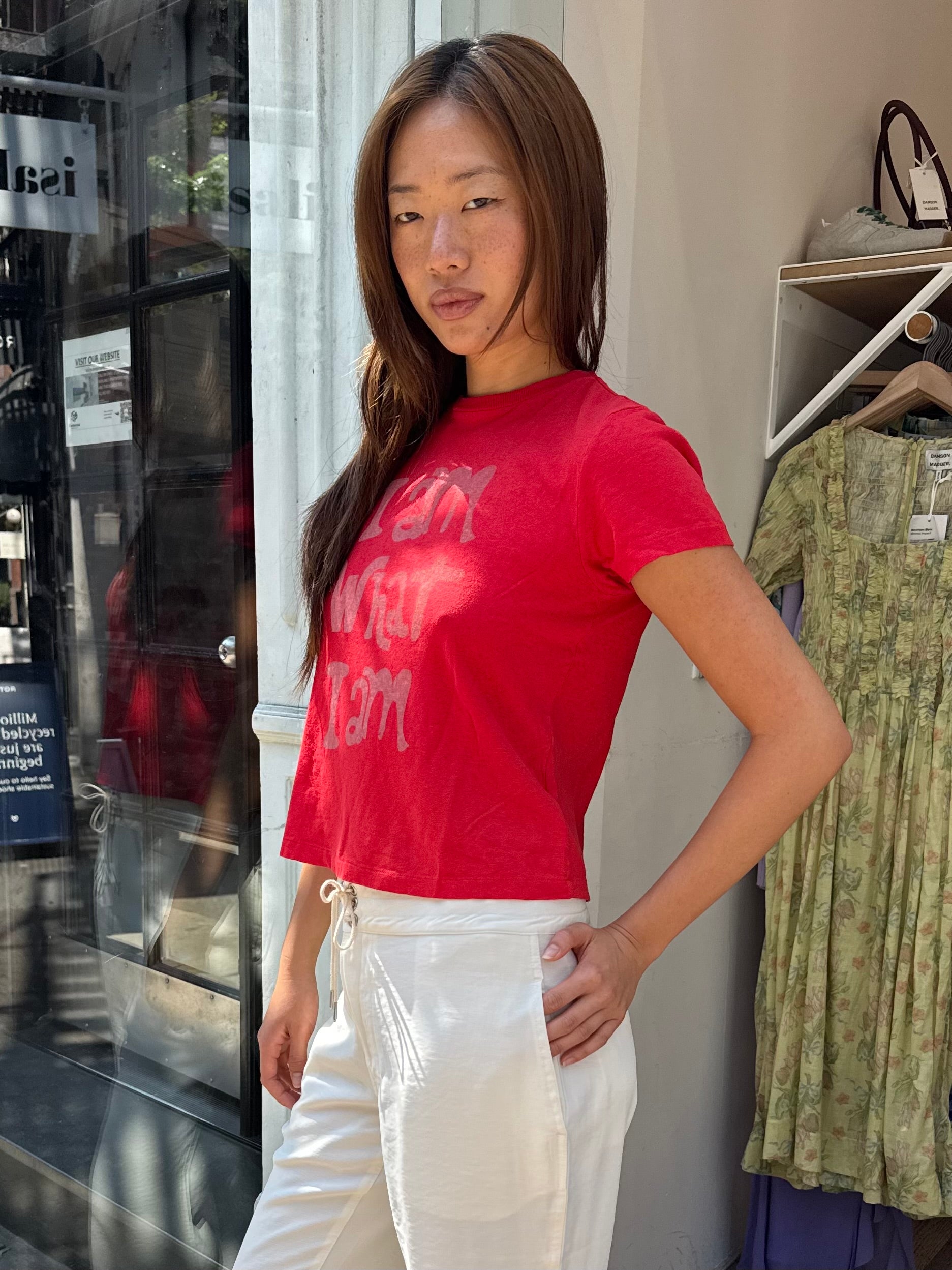 Classic Tee What I Am in Roja
