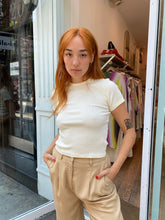 Load image into Gallery viewer, Rib Tee in Crème
