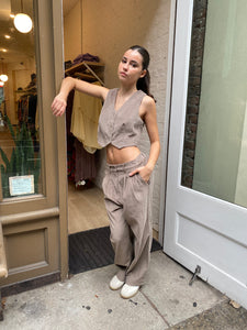 Cord Pleated Trouser in Mushroom