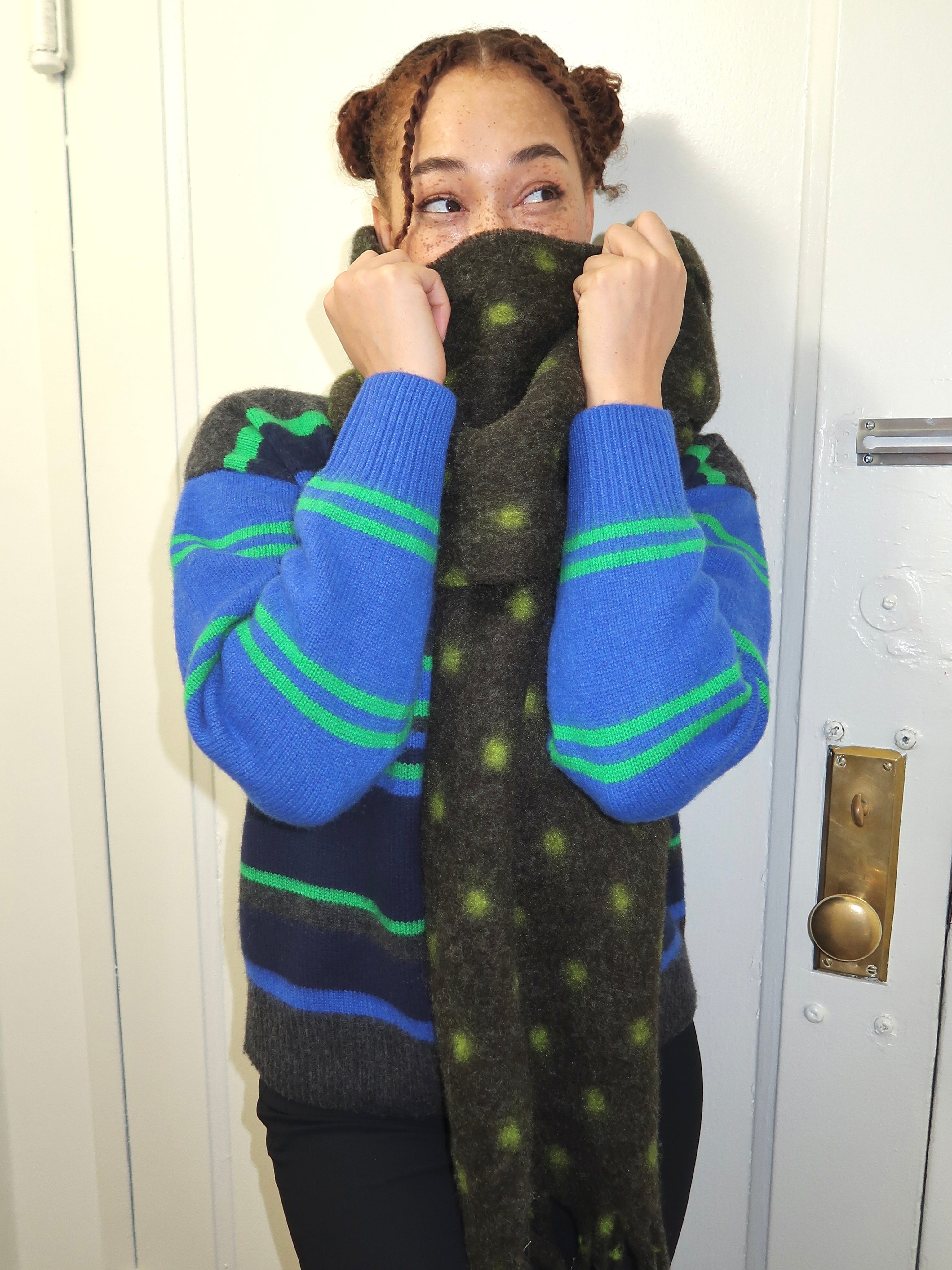 DM Fluffy Scarf in Charcoal/Lime Spot