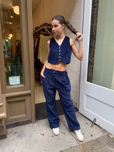Load image into Gallery viewer, Cord Pleated Trouser in Navy
