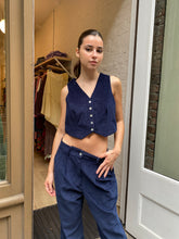 Load image into Gallery viewer, Cord Cropped Vest in Navy
