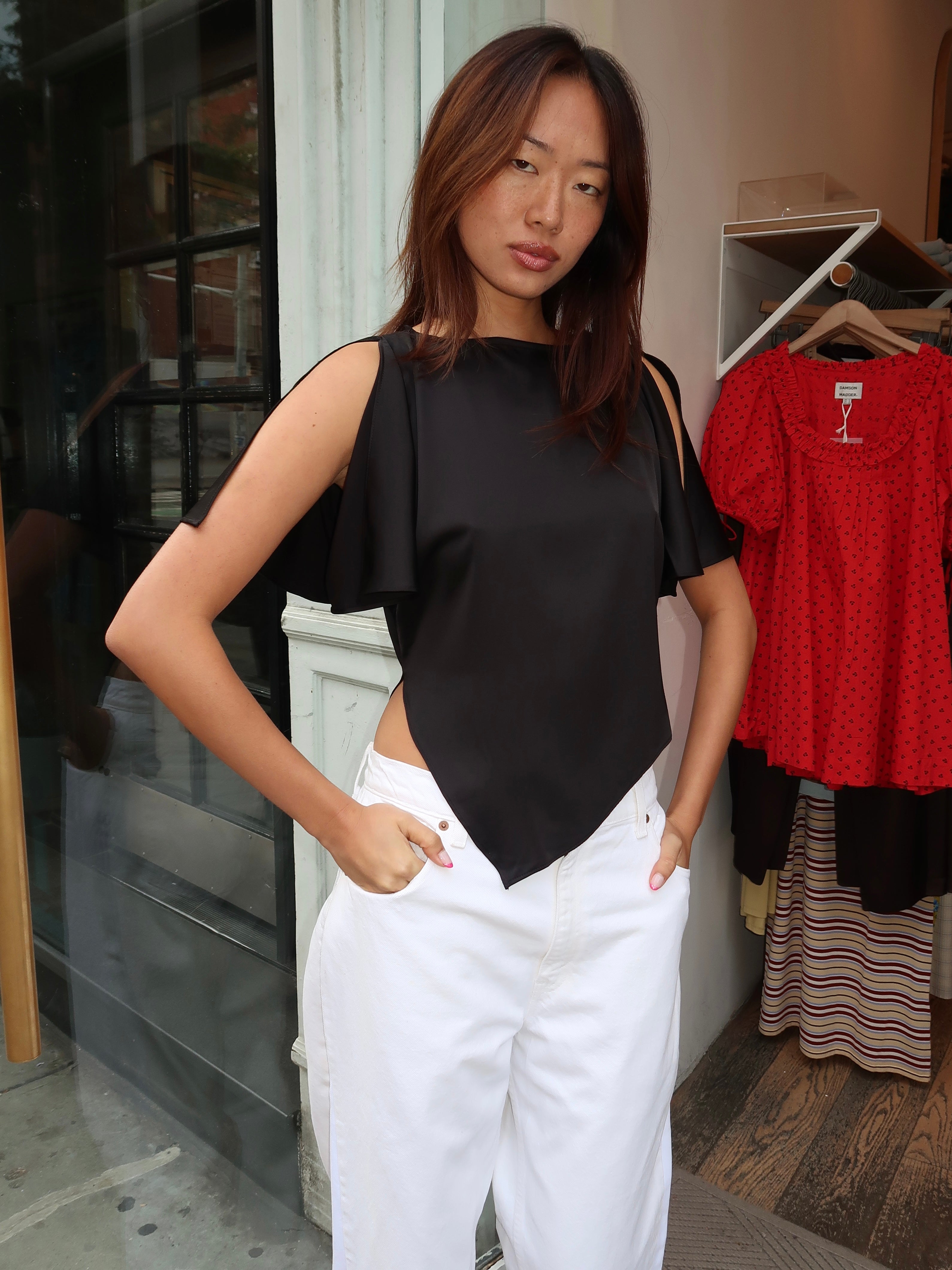 Aviva Silky Top in Black