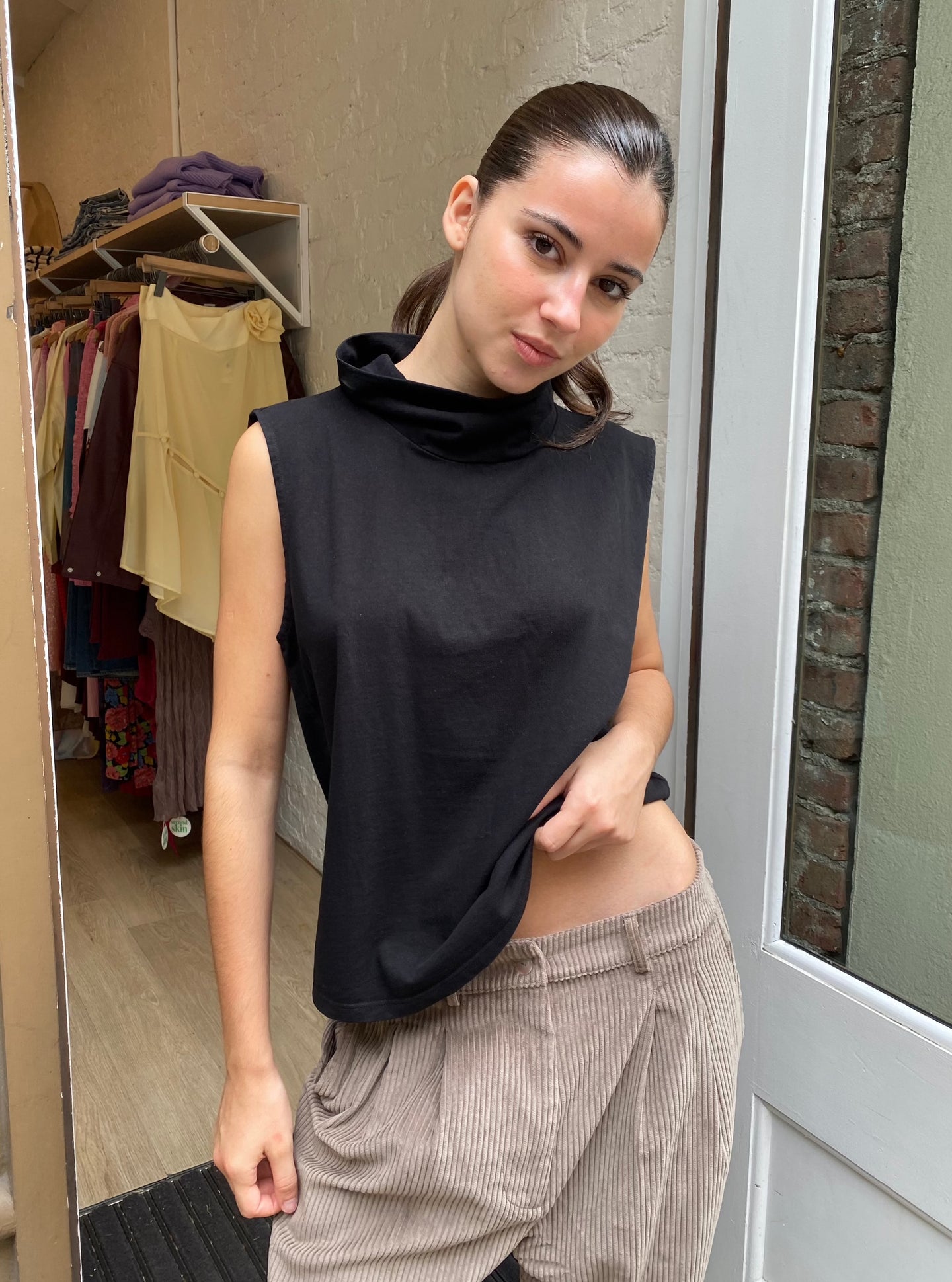 Jersey Sleeveless Turtleneck in Jet
