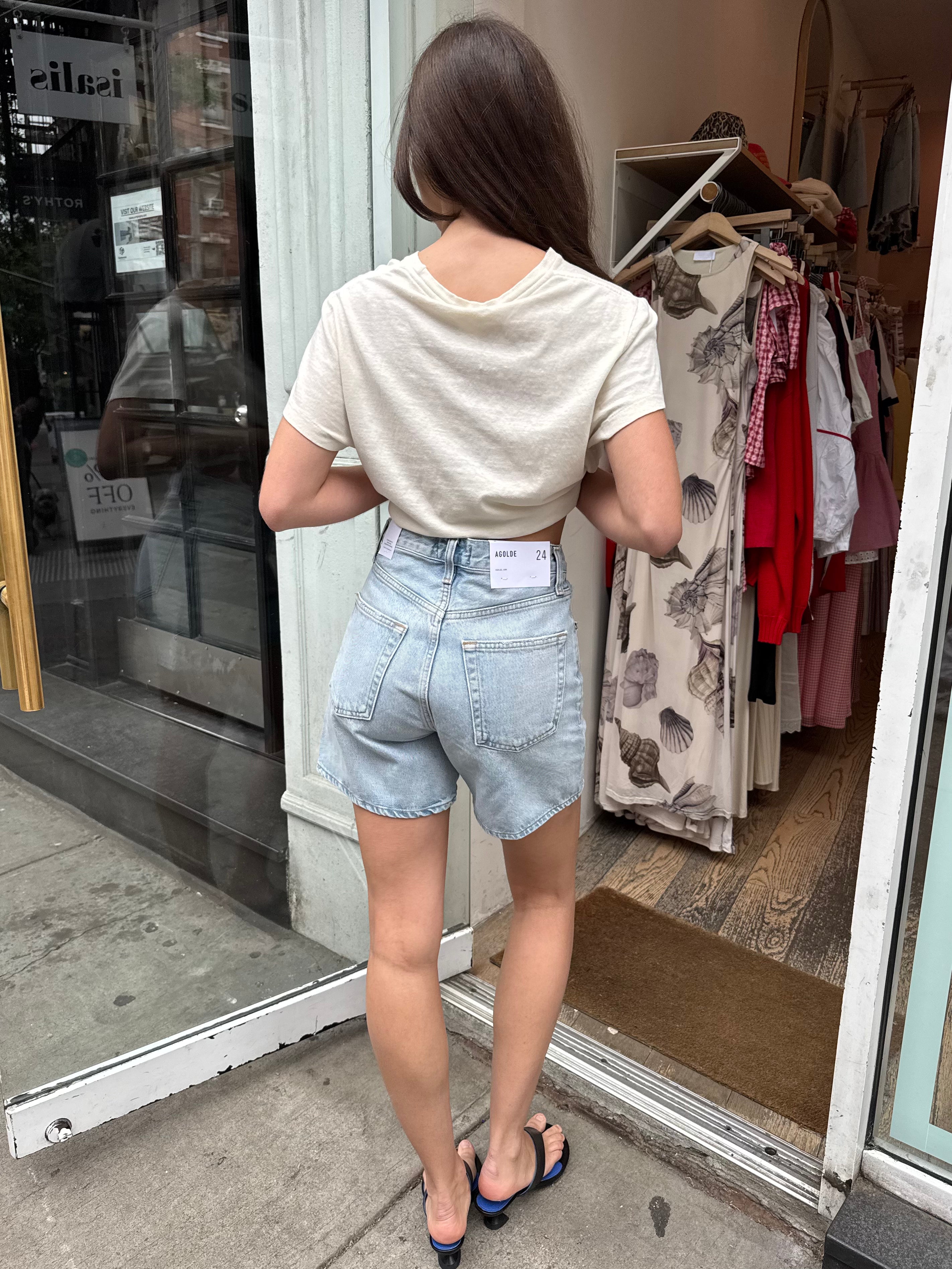 V-Waist Short in Backbeat