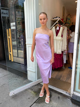Load image into Gallery viewer, Macy Strapless Midi Dress in Lilac

