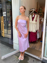 Load image into Gallery viewer, Macy Strapless Midi Dress in Lilac
