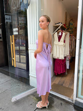 Load image into Gallery viewer, Macy Strapless Midi Dress in Lilac
