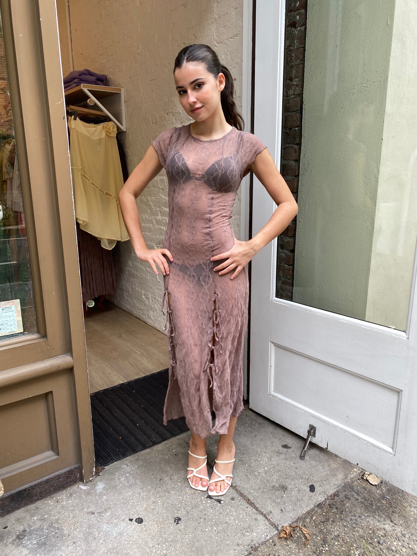 Mariposa Lace Midi Dress in Maroon