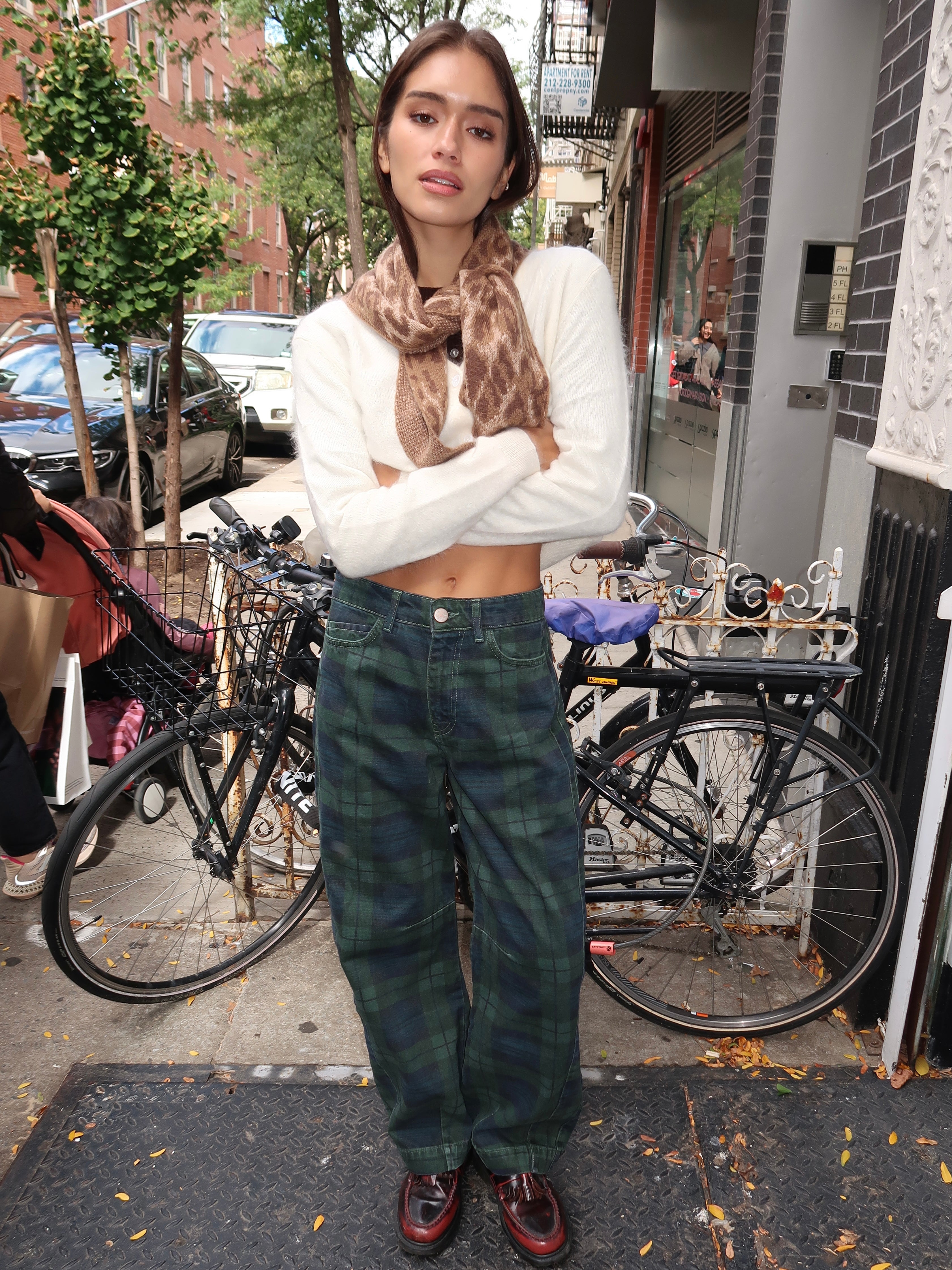 Neve Jeans in Over Dye Check Navy