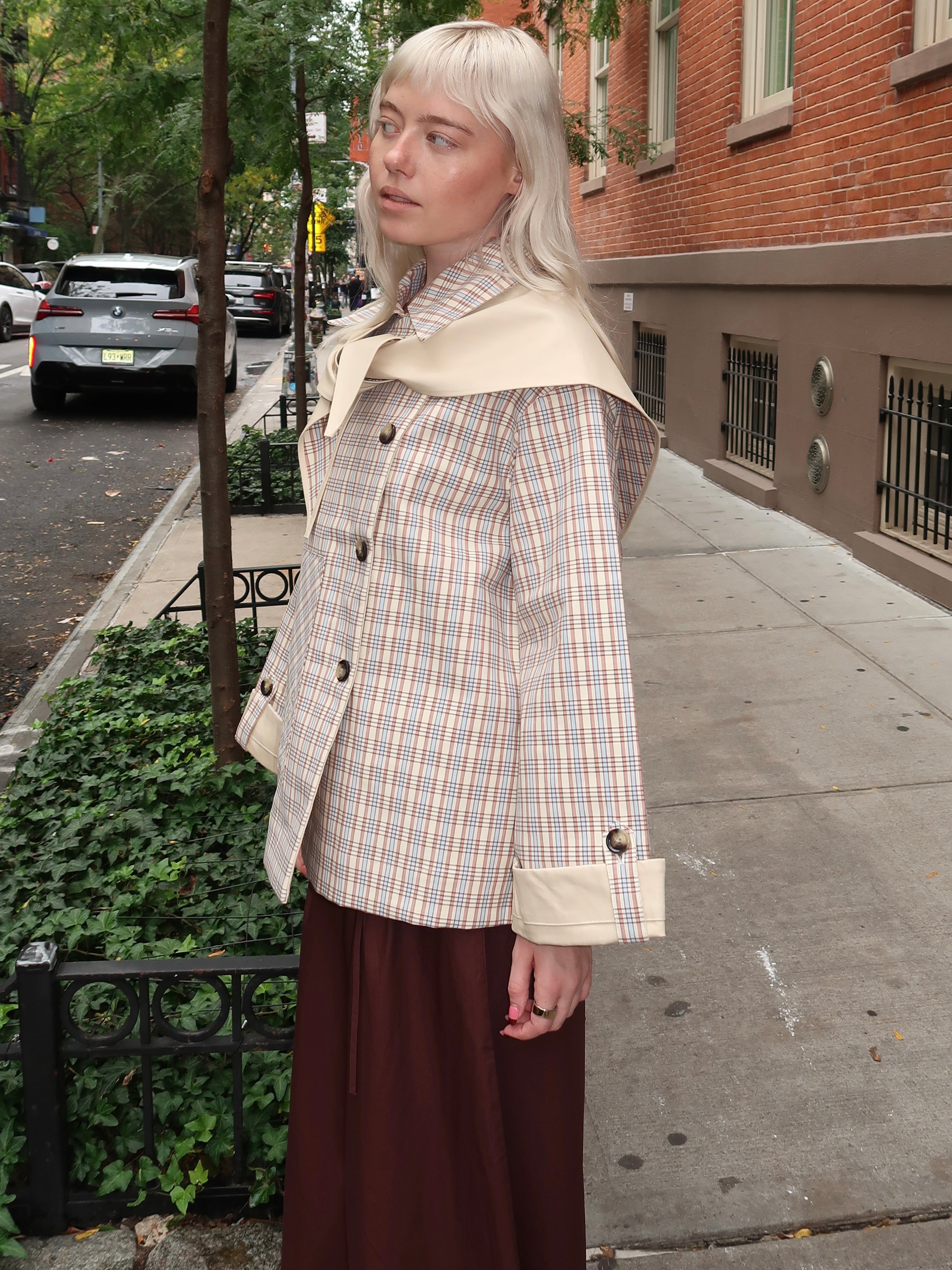 Jerry Reversible Crop Trench in Ginger Check Stone