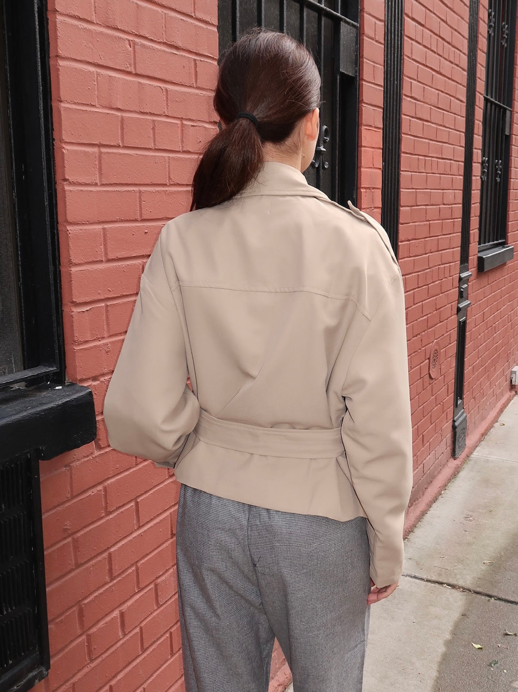 Deanda Cropped Trench in Beige