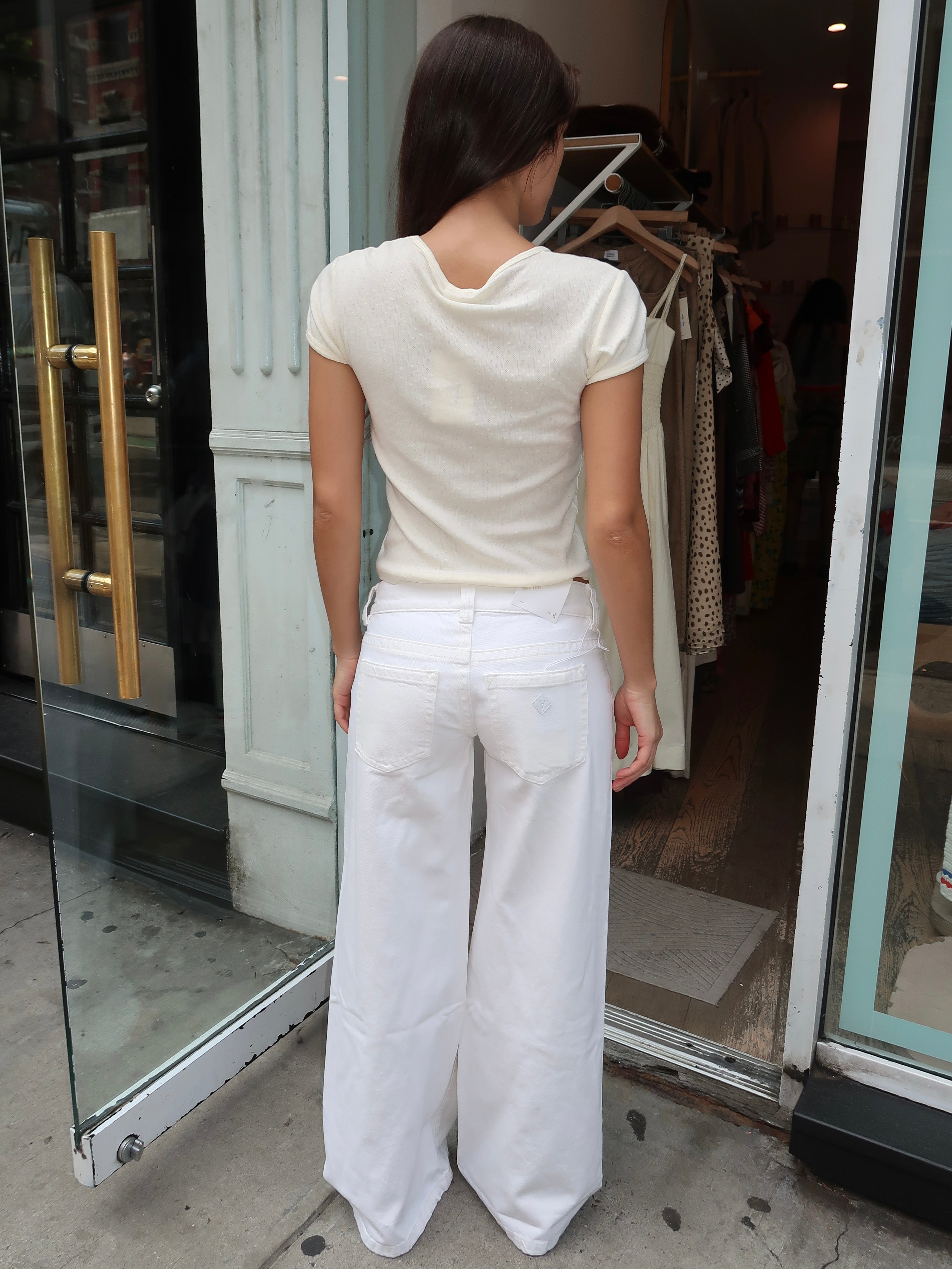 00 Wide Heidi in White – Isalis