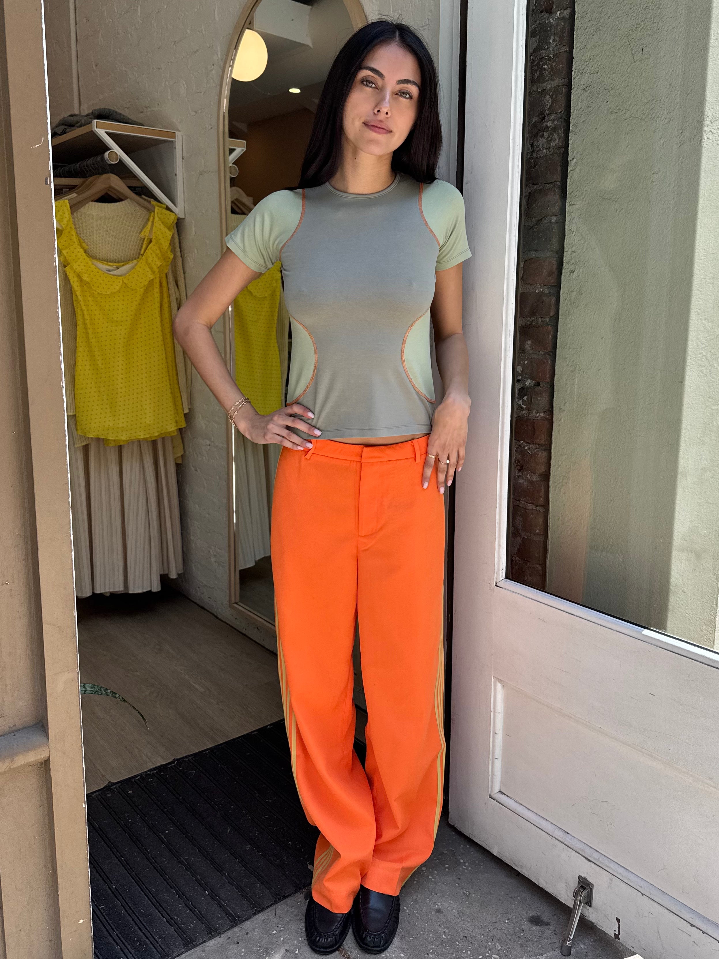 Untailored Non-Trackpant in Blazing Orange