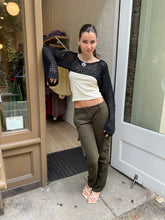 Load image into Gallery viewer, Slick Cargo Pants in Olive
