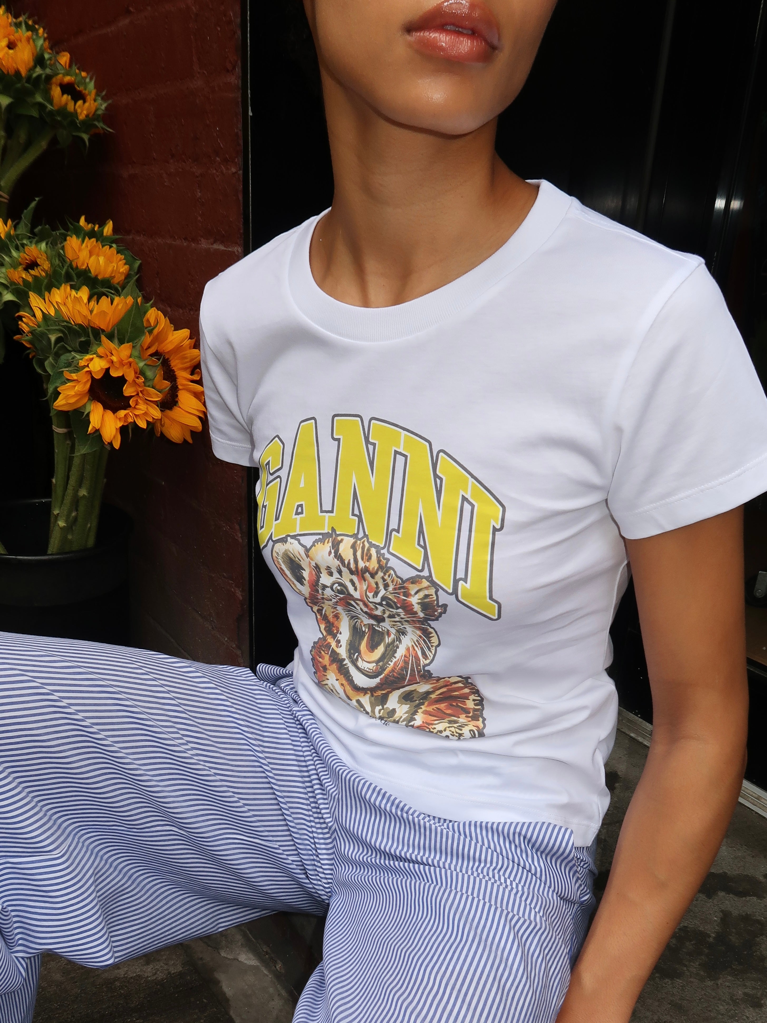 Basic Cotton Jersey Baby Fit Tiger in Bright White