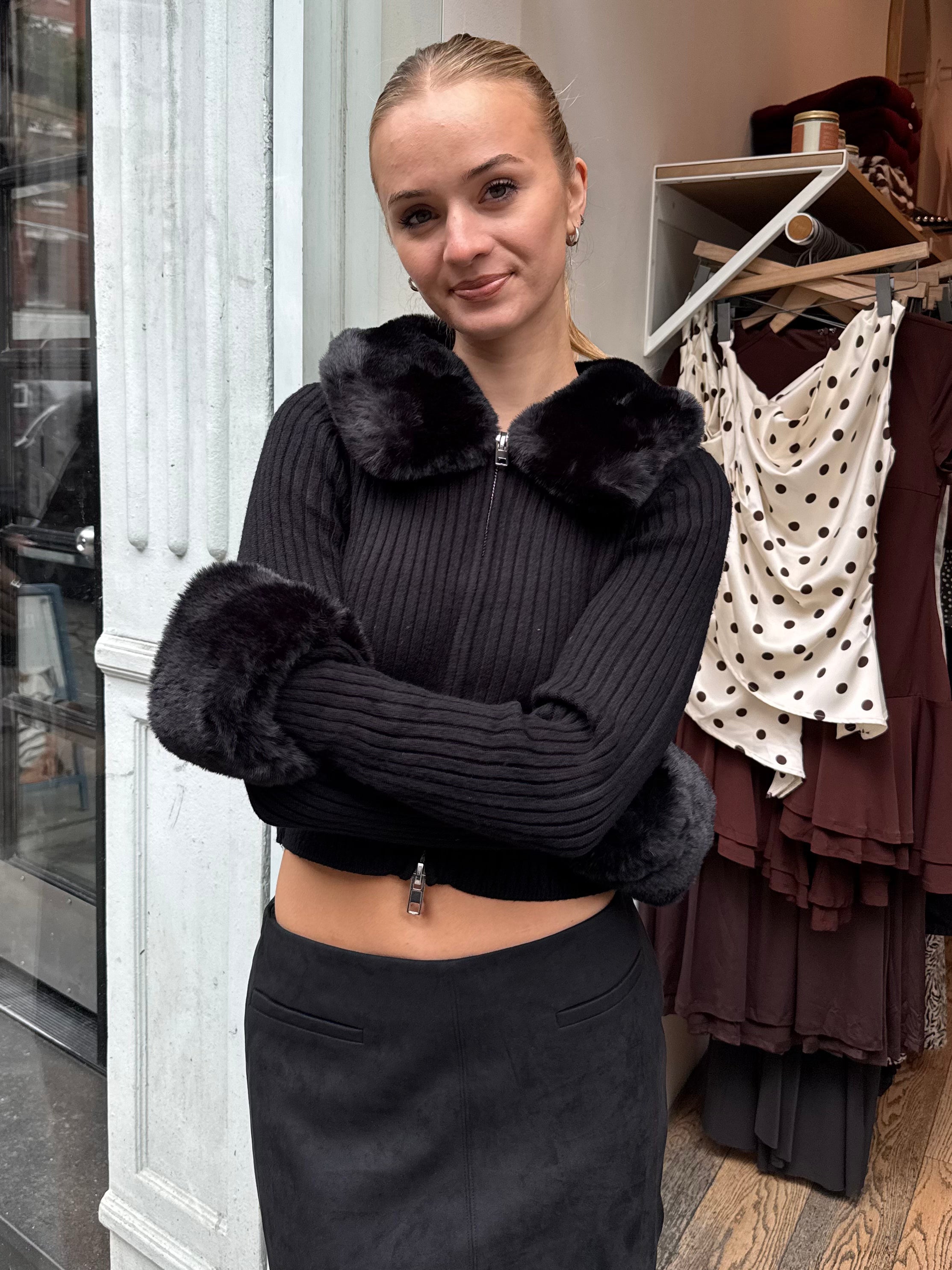 Peggy Cardi in Sable