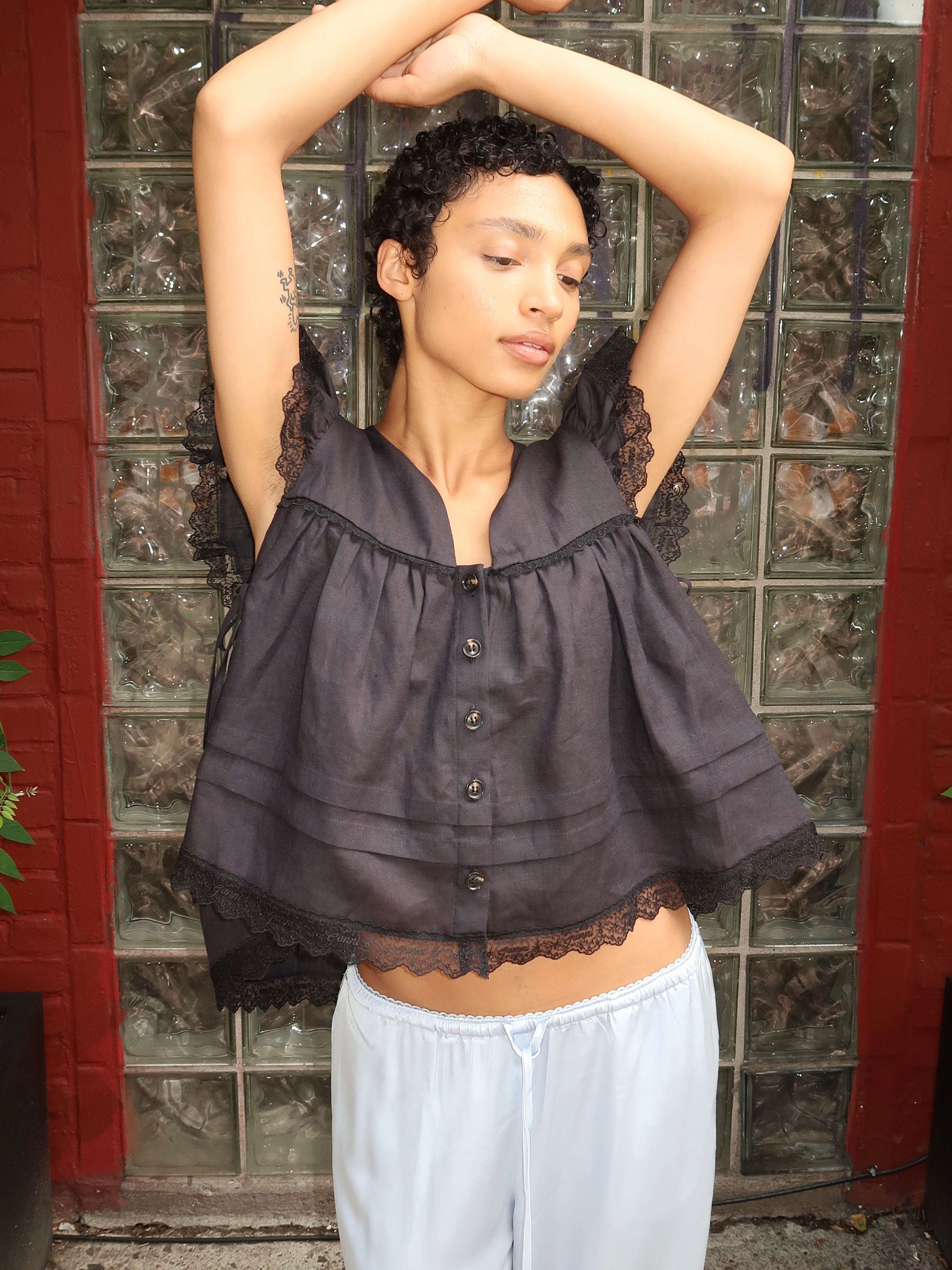 Light Linen Angel Sleeve Blouse in Black