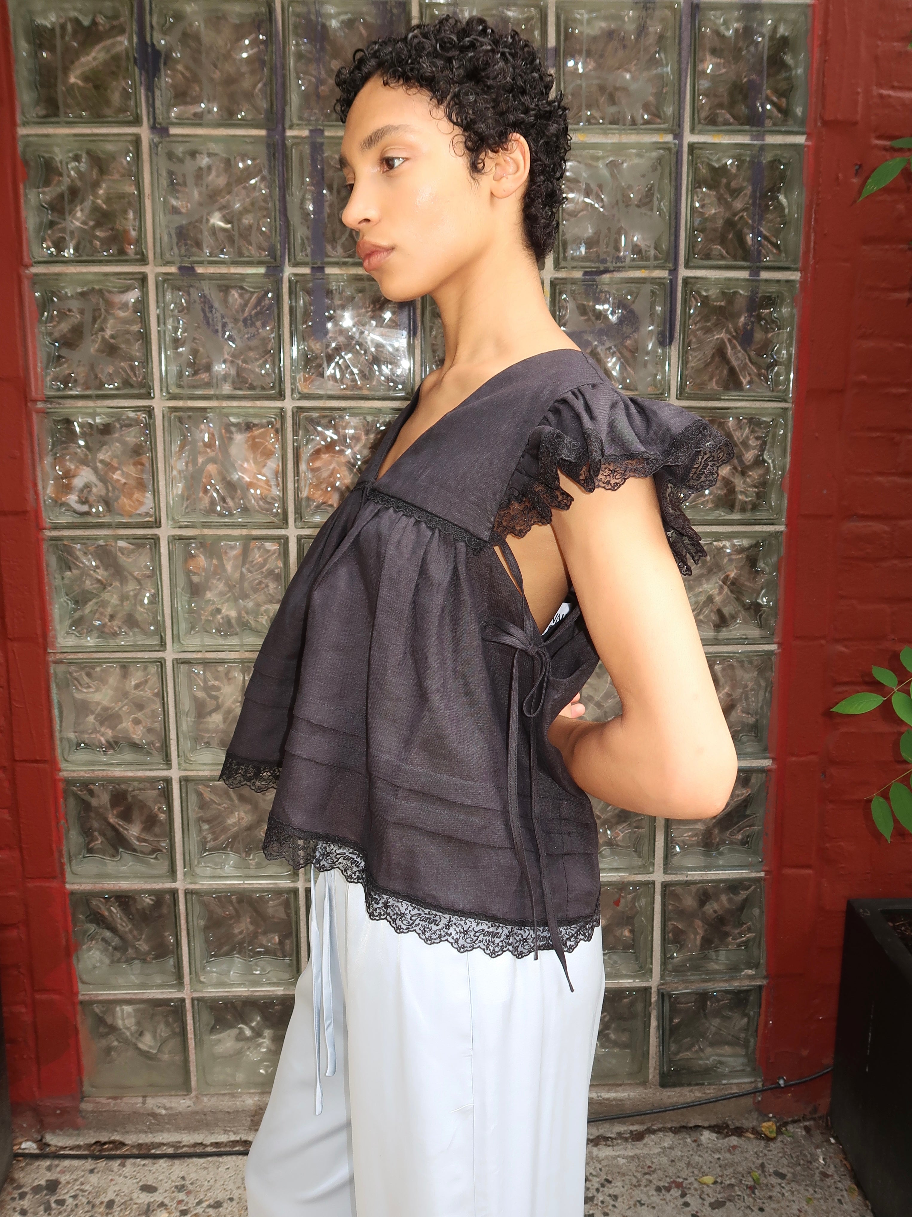 Light Linen Angel Sleeve Blouse in Black