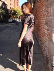 Indie V-Neck Maxi Dress in Black
