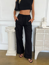 Load image into Gallery viewer, Tess Linen Pants in Black
