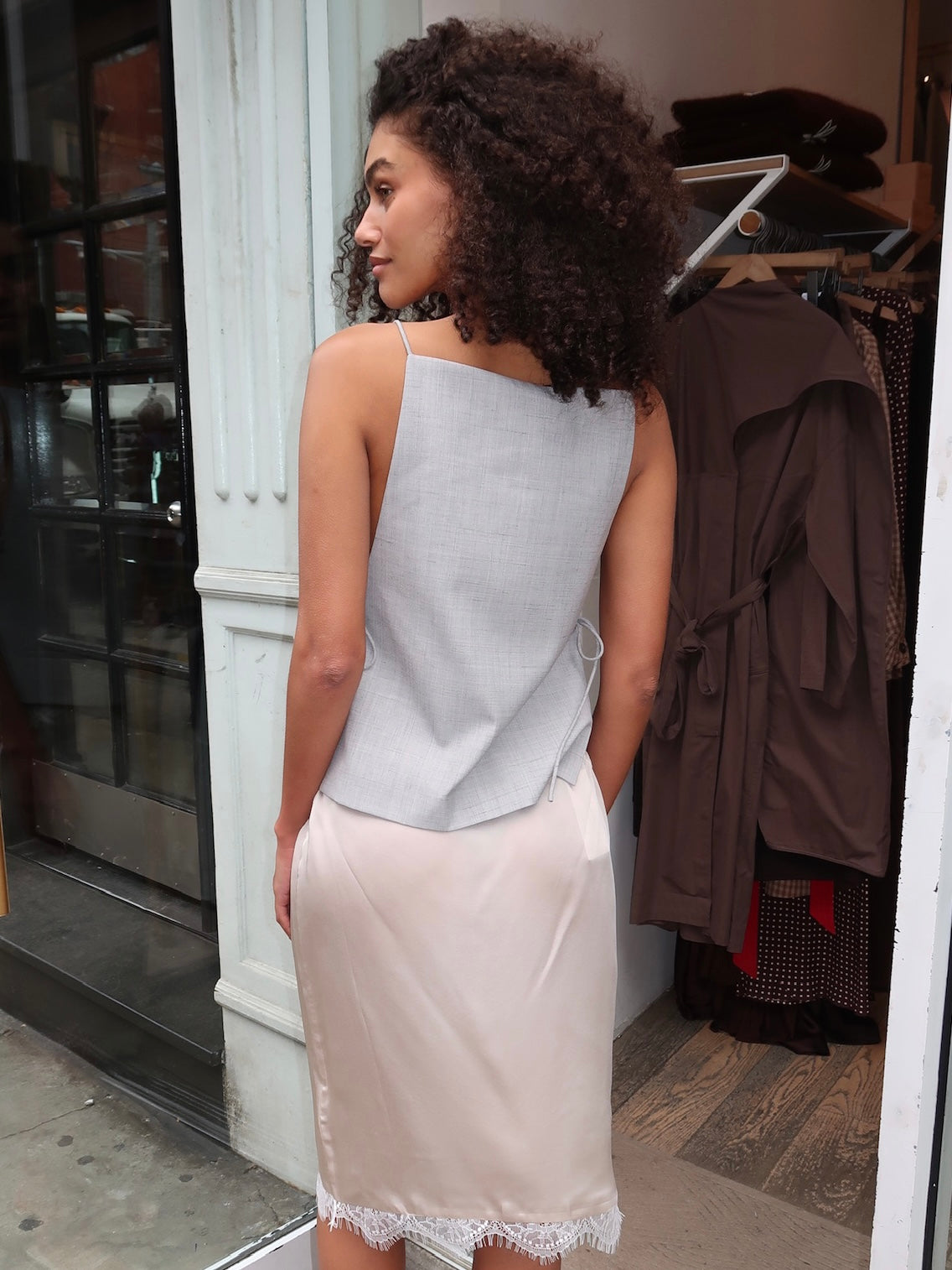Square Side Tie Top in Concrete