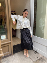 Load image into Gallery viewer, Landa Skirt in Black

