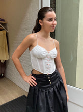 Load image into Gallery viewer, Nelly Corset in White Rose
