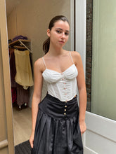 Load image into Gallery viewer, Nelly Corset in White Rose
