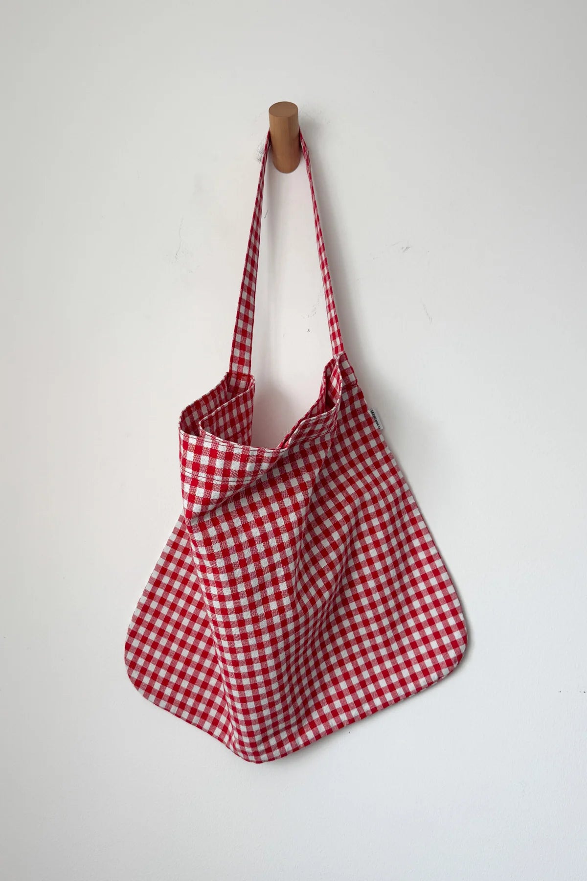 Happy Carry Bag in Red Gingham